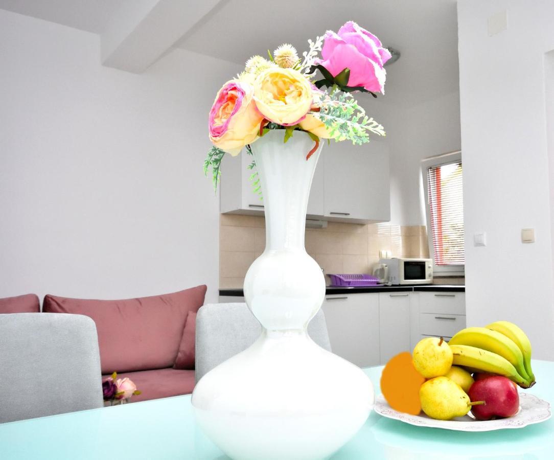 Stella Maris Apartments Водице Экстерьер фото